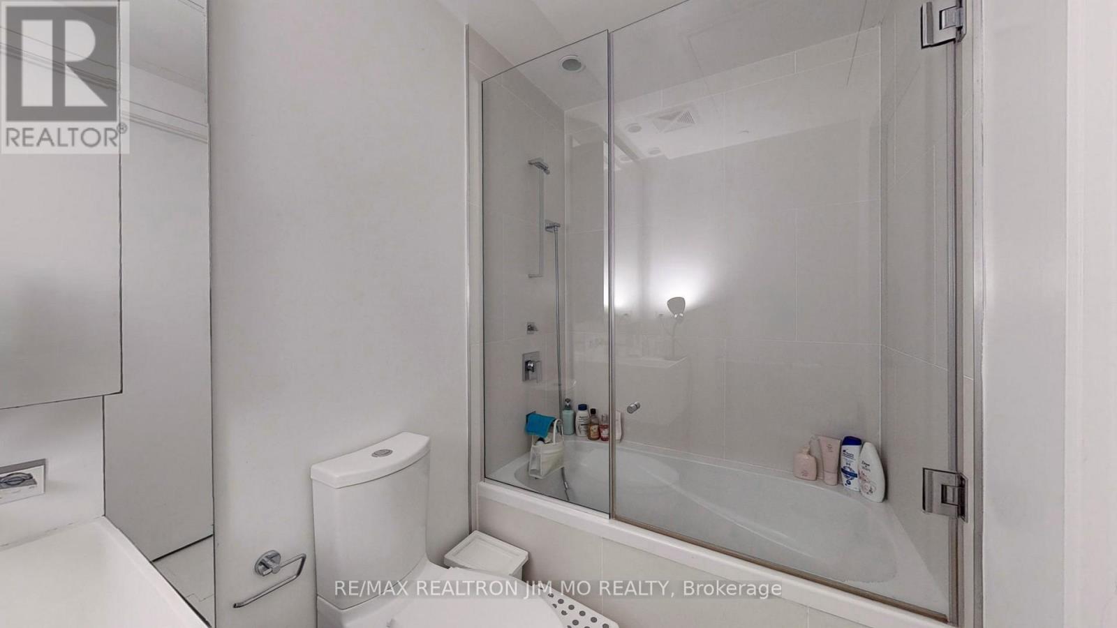 1712 - 1 Bloor Street E, Toronto, Ontario  M4W 1A9 - Photo 16 - C12675894