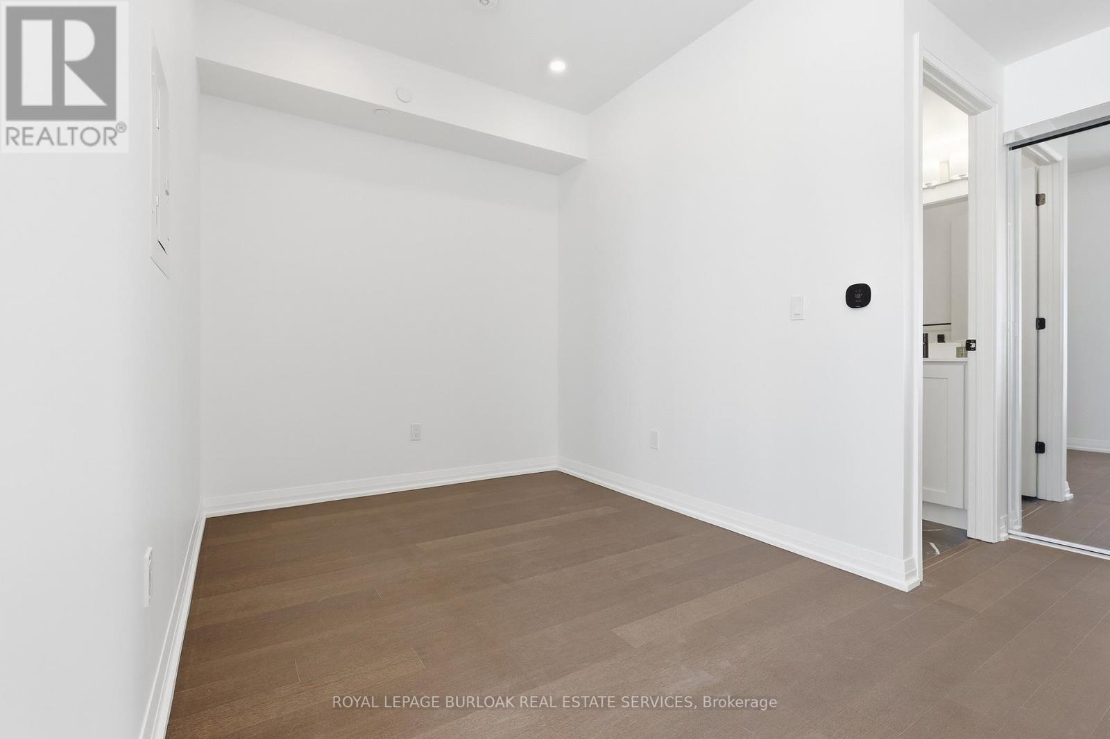 518 - 3006 Cutmore Boulevard, Oakville, Ontario  L6H 3A4 - Photo 10 - W12751588