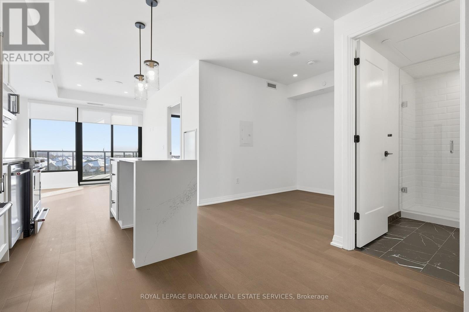 518 - 3006 Cutmore Boulevard, Oakville, Ontario  L6H 3A4 - Photo 8 - W12751588