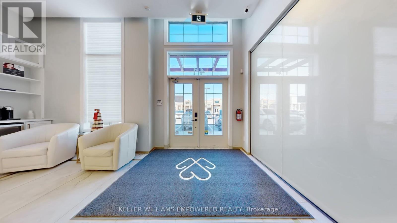 41 - 1545 Cornwall Road, Oakville, Ontario  L6J 0B2 - Photo 2 - W12751604