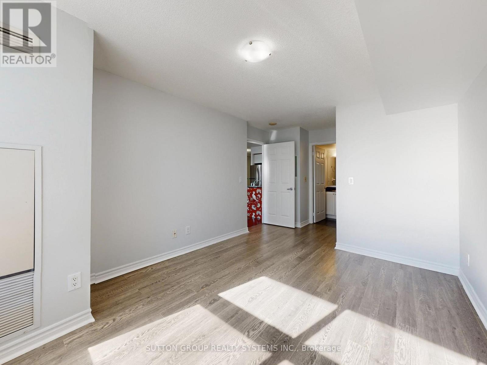 1507 - 70 High Park Avenue, Toronto, Ontario  M6P 1A1 - Photo 10 - W12751618