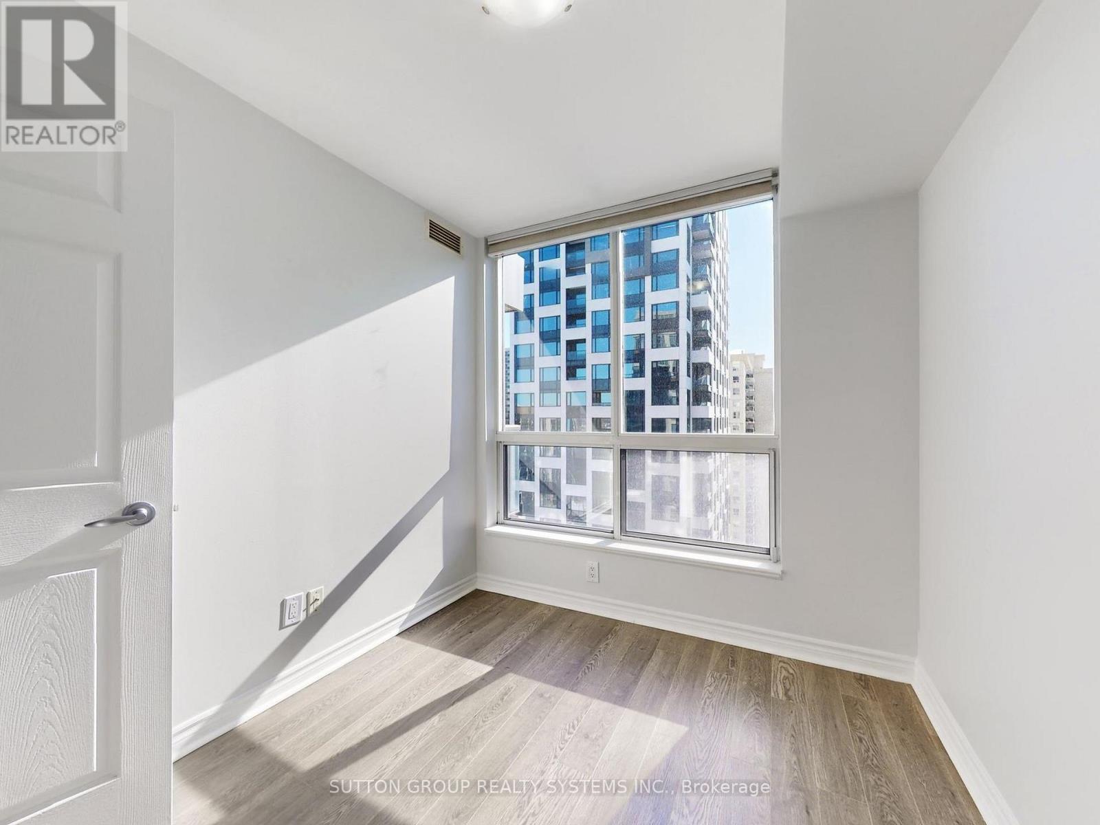 1507 - 70 High Park Avenue, Toronto, Ontario  M6P 1A1 - Photo 14 - W12751618