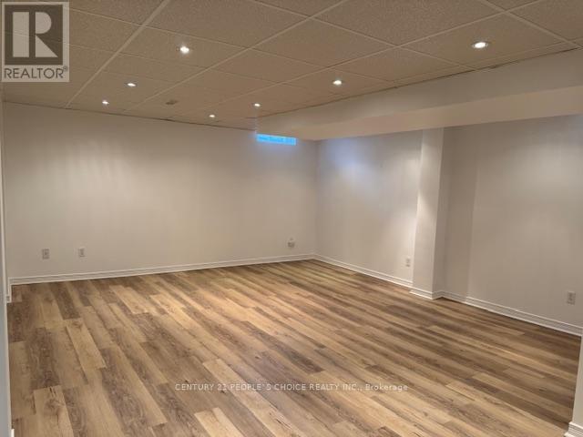 2944 Westbury Court S, Mississauga, Ontario  L5M 6B2 - Photo 21 - W12751624