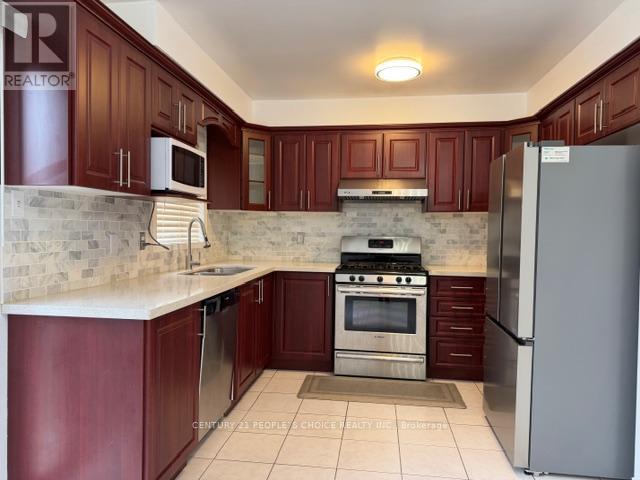 2944 Westbury Court S, Mississauga, Ontario  L5M 6B2 - Photo 5 - W12751624