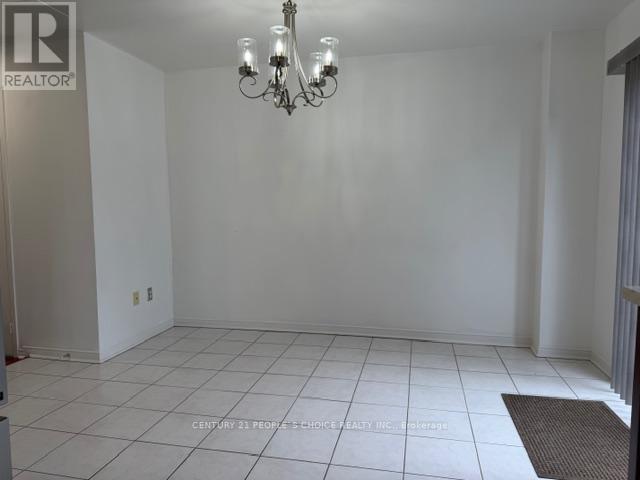 2944 Westbury Court S, Mississauga, Ontario  L5M 6B2 - Photo 6 - W12751624