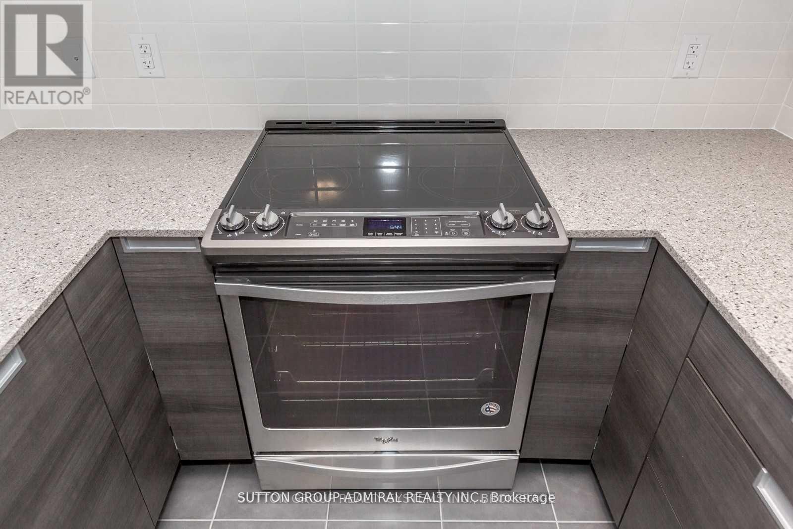 510 - 5025 Four Springs Avenue, Mississauga, Ontario  L6R 0G5 - Photo 2 - W12751634