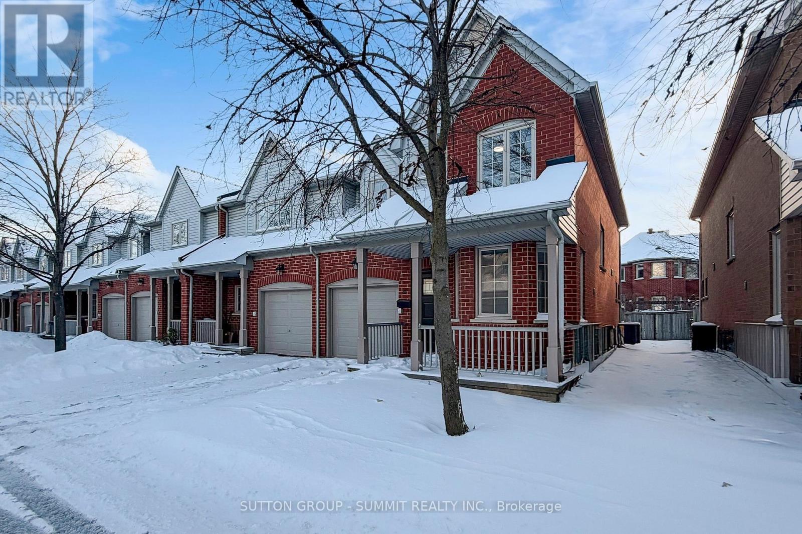 81 - 5223 Fairford Crescent E, Mississauga, Ontario  L5V 2M6 - Photo 2 - W12751652