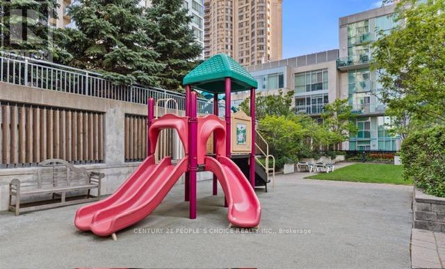 1409 - 3939 Duke Of York Boulevard, Mississauga, Ontario  L5B 4N2 - Photo 14 - W12751654