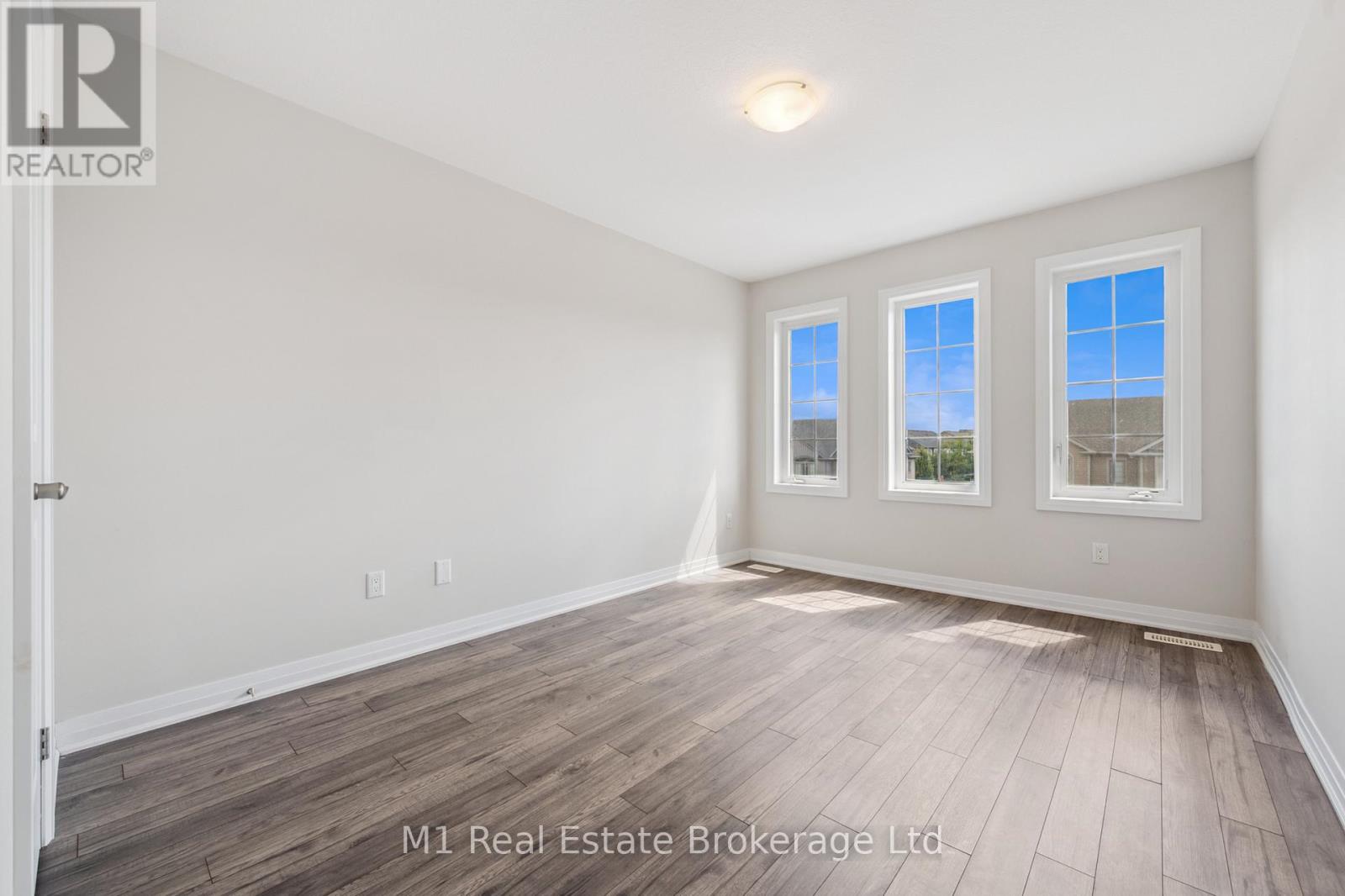 13 Meadowridge Street, Kitchener, Ontario  N2P 0H2 - Photo 28 - X12367777