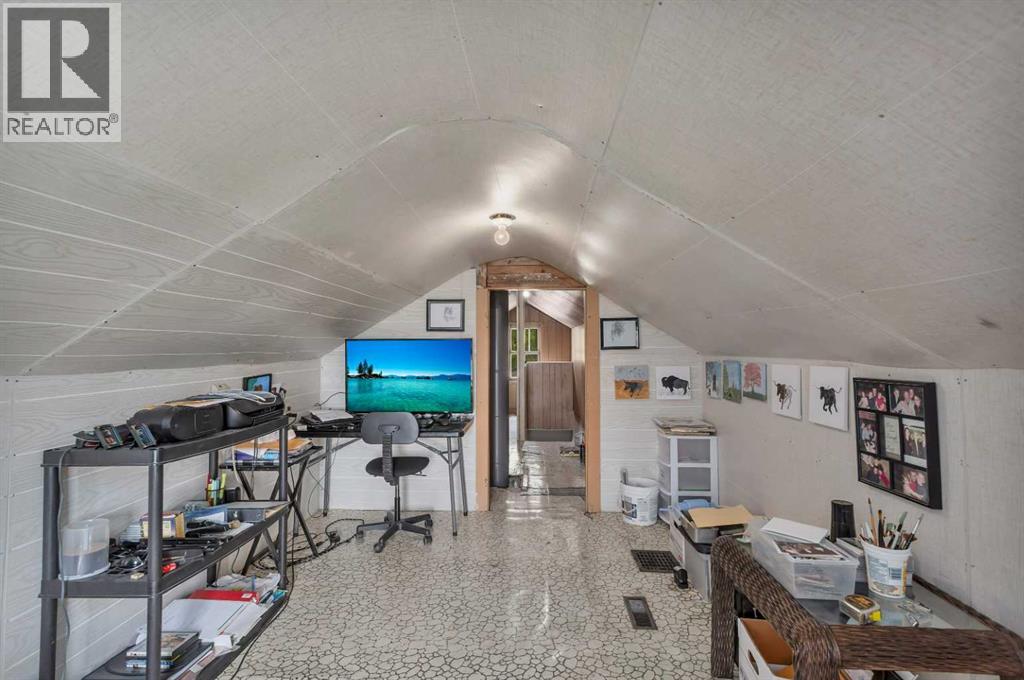 10, 6138 Highway 584, Rural Mountain View County, Alberta  T0M 1X0 - Photo 29 - A2242296