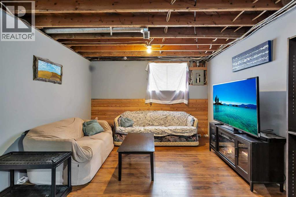 10, 6138 Highway 584, Rural Mountain View County, Alberta  T0M 1X0 - Photo 35 - A2242296