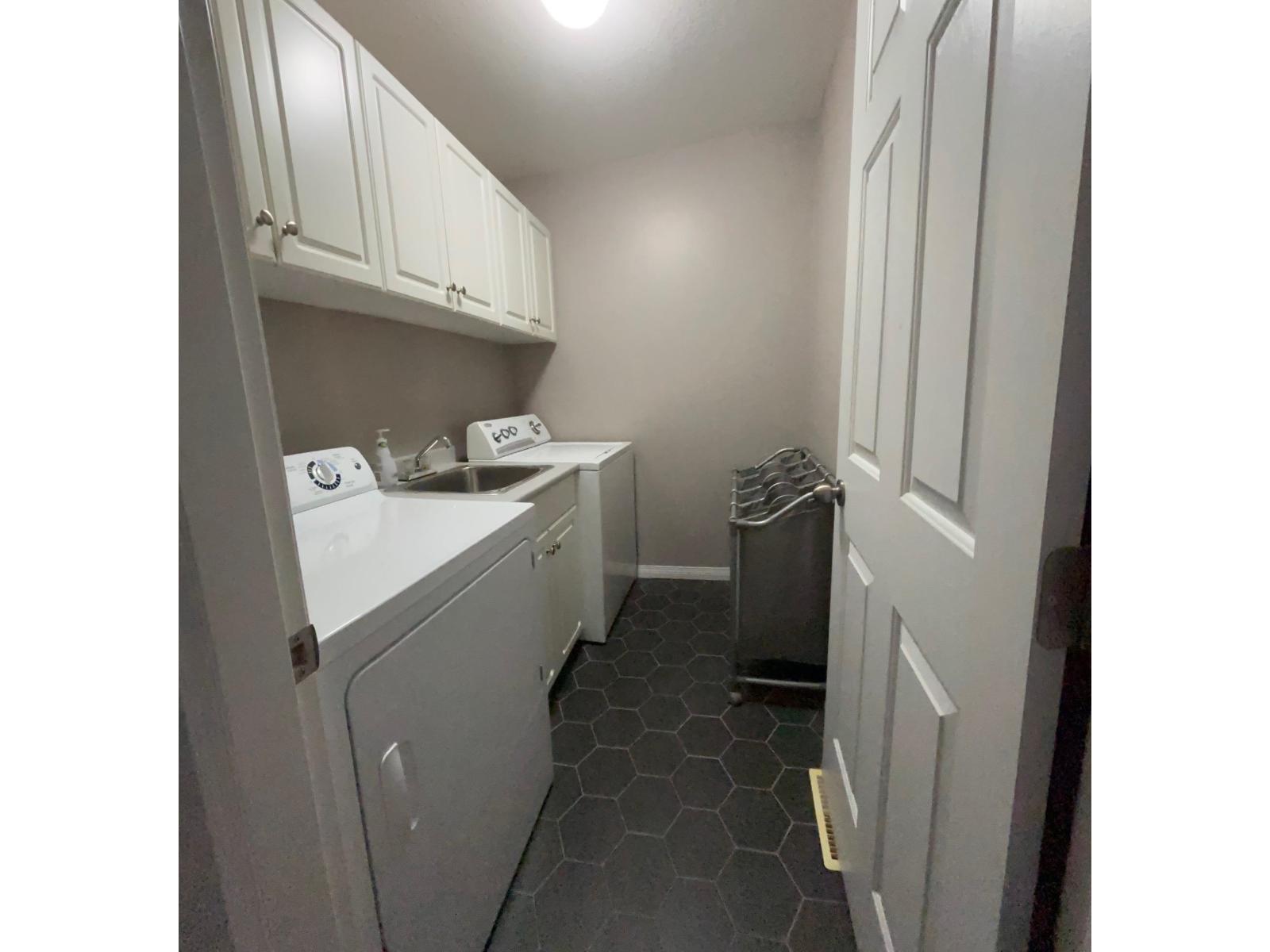 24 8590 Sunrise Drive, Chilliwack Mountain, Chilliwack, British Columbia  V2R 3Z4 - Photo 33 - R3046671