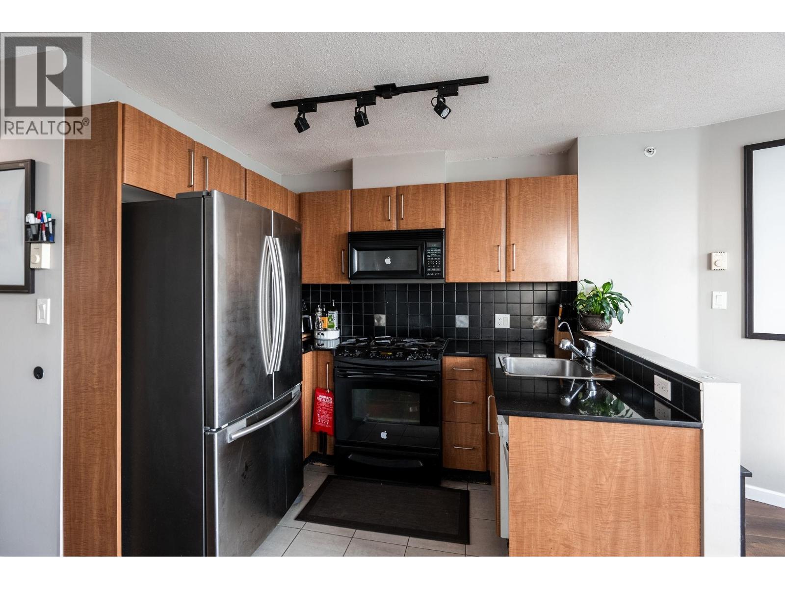 2610 501 Pacific Street, Vancouver, British Columbia  V6Z 2X6 - Photo 9 - R3085876