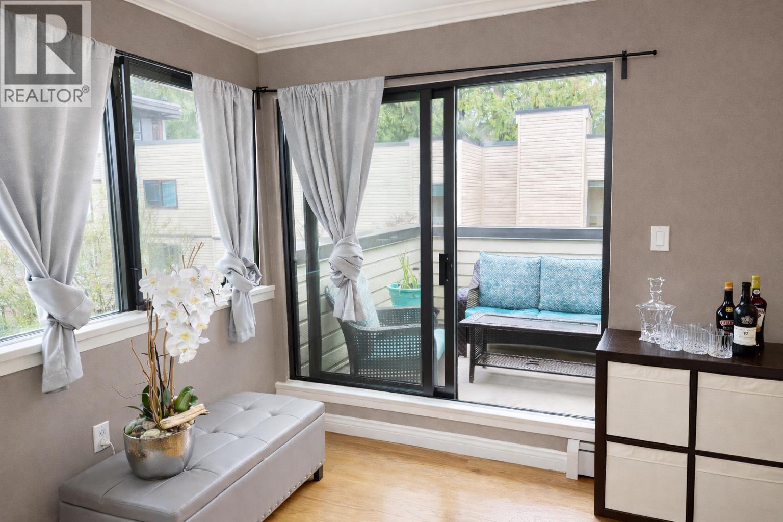 307 3275 Mountain Highway, North Vancouver, British Columbia  V7K 2H4 - Photo 2 - R3085878