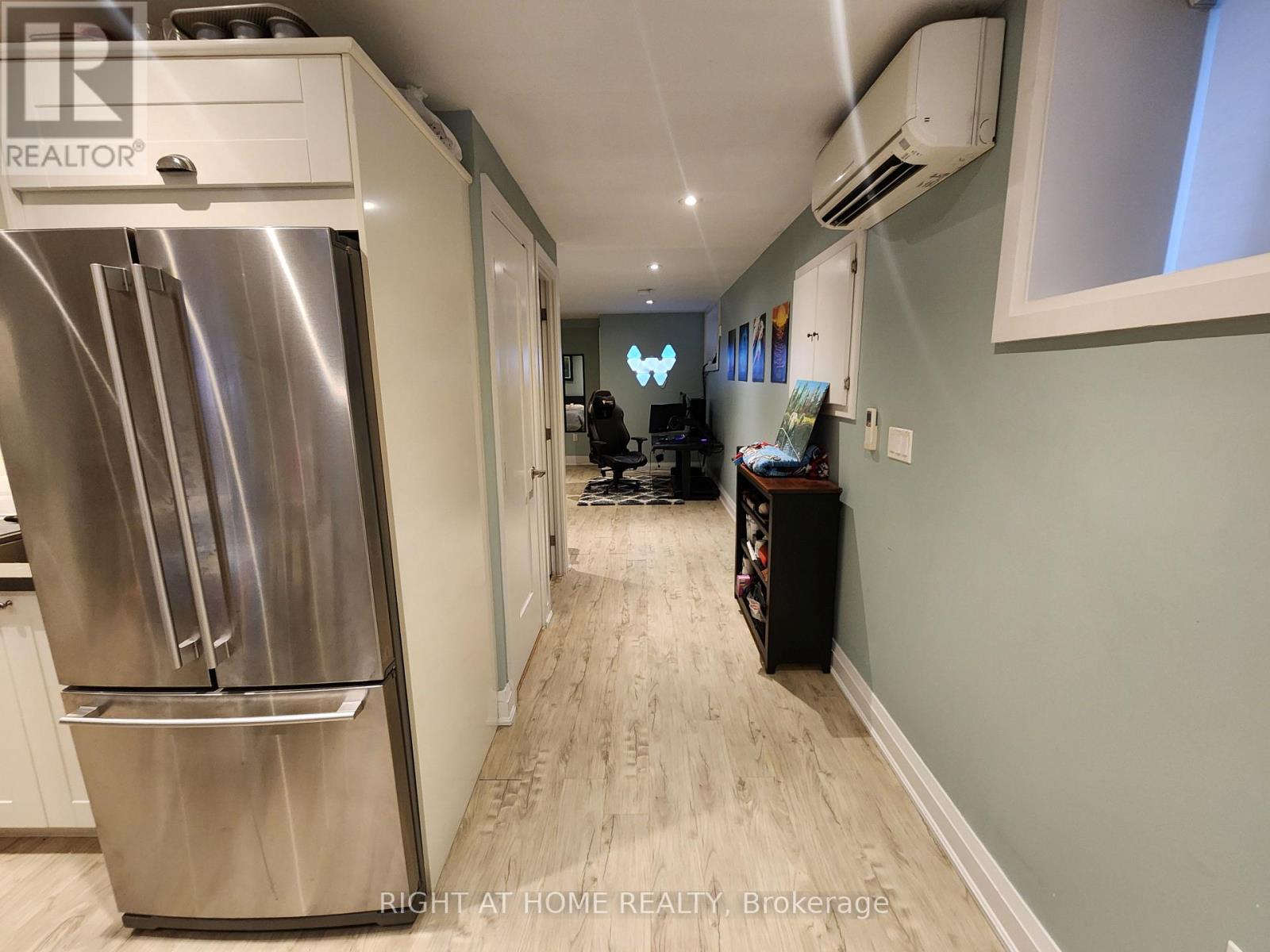 Lower - 1017 Bathurst Street, Toronto, Ontario  M5R 3G8 - Photo 5 - C12751676