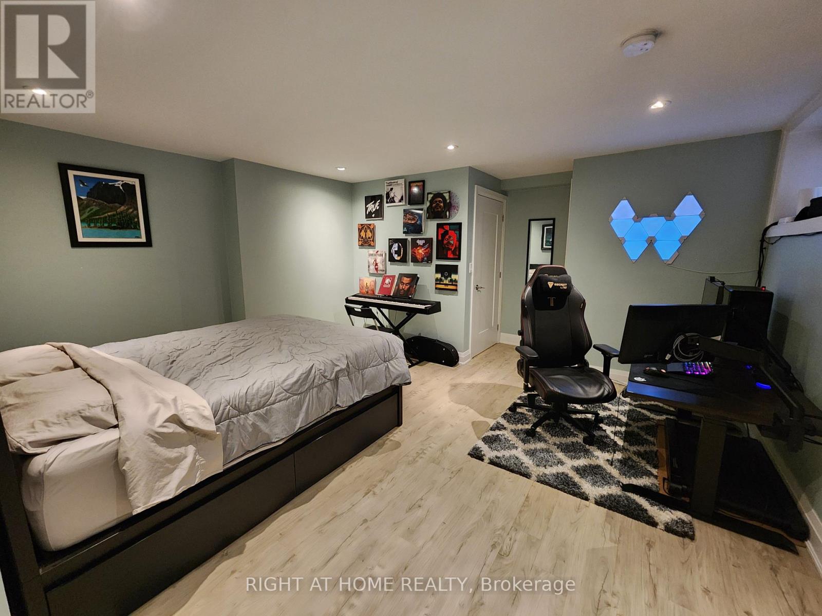 Lower - 1017 Bathurst Street, Toronto, Ontario  M5R 3G8 - Photo 6 - C12751676