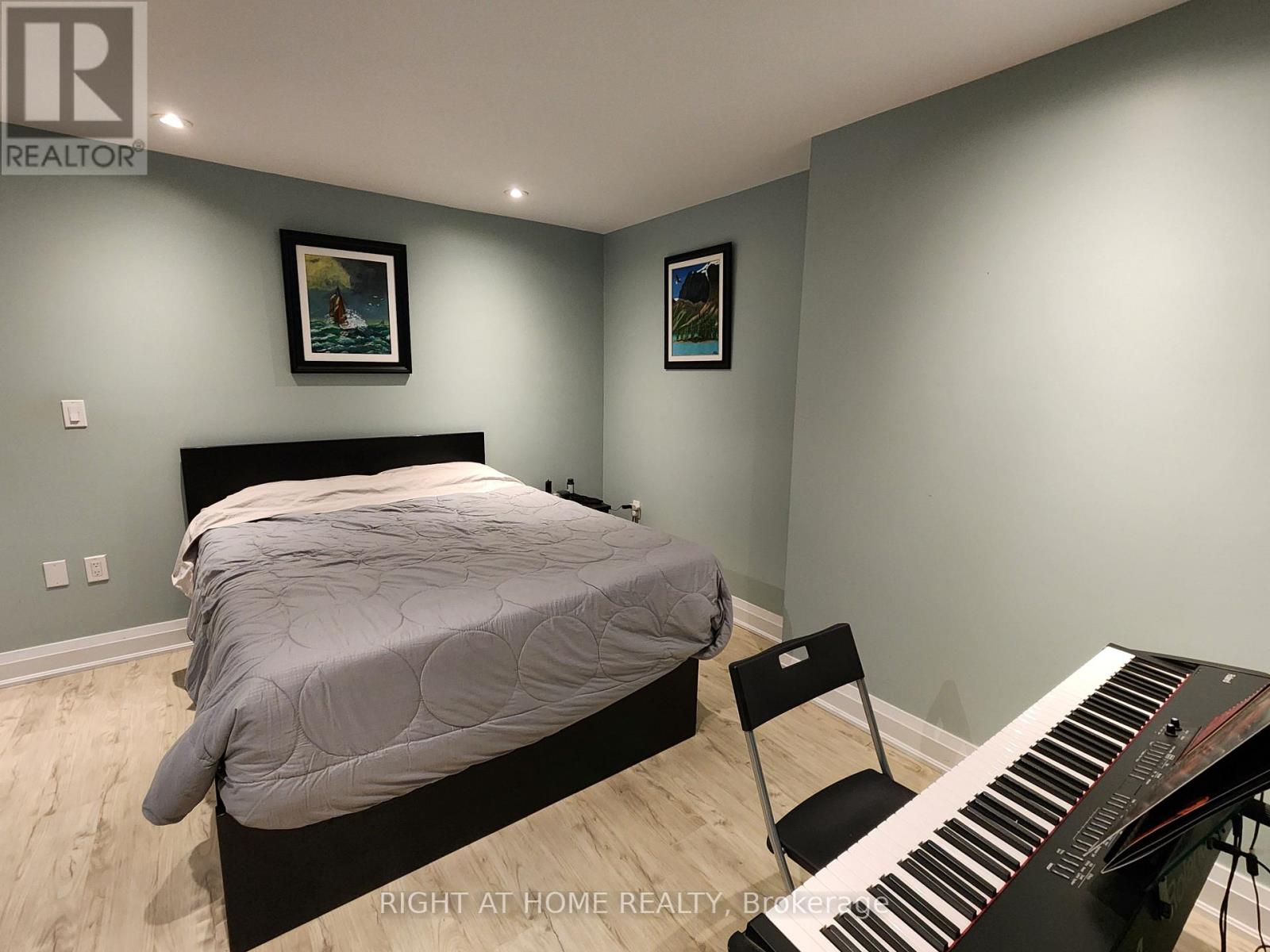 Lower - 1017 Bathurst Street, Toronto, Ontario  M5R 3G8 - Photo 7 - C12751676