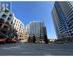 702 - 8 BEVERLEY GLEN BOULEVARD, Vaughan, Ontario