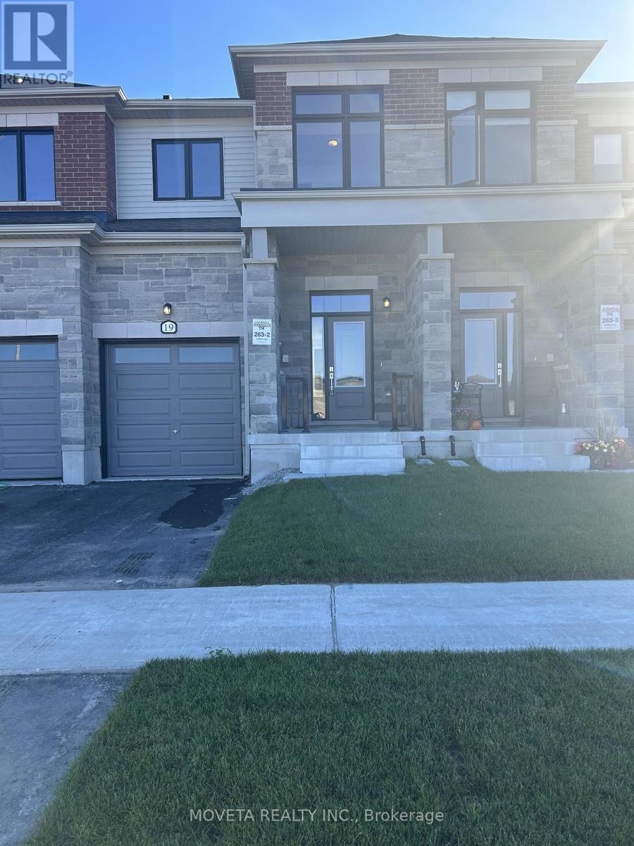 19 Milady Crescent, Barrie, Ontario  L9J 0X3 - Photo 2 - S12751662