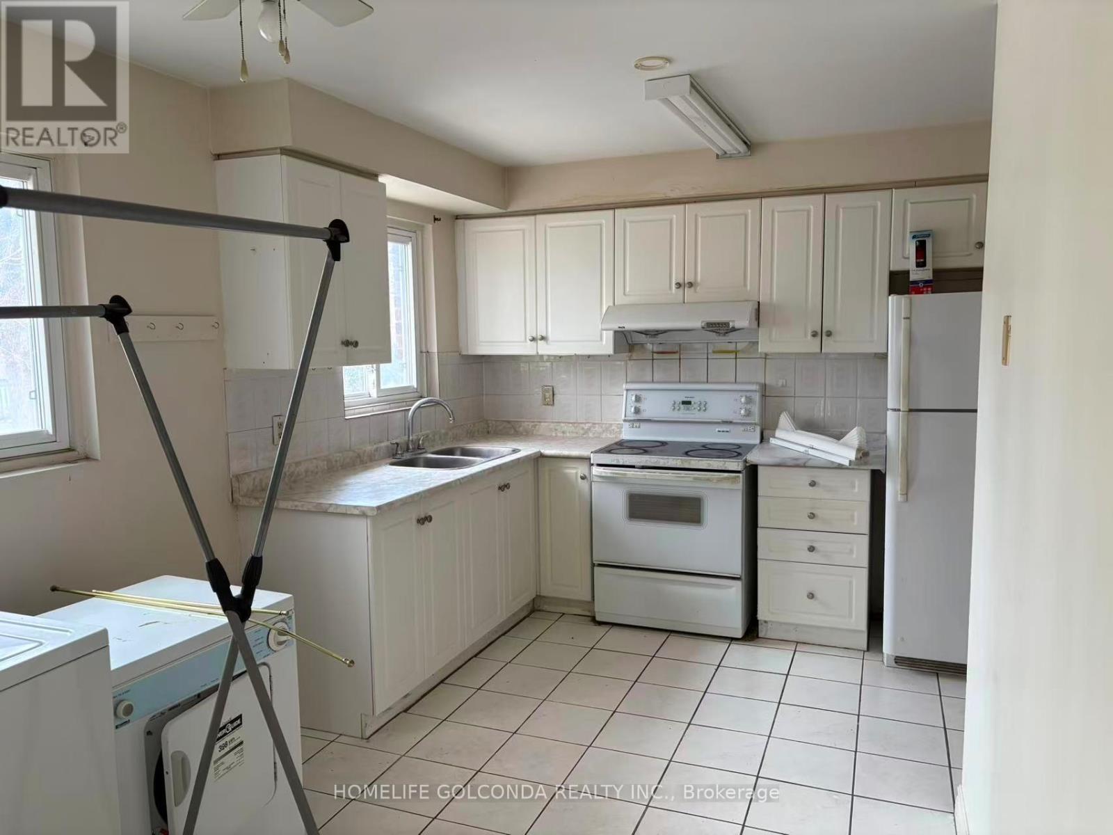 81 Sexton Crescent, Toronto, Ontario  M2H 2L7 - Photo 5 - C12685294