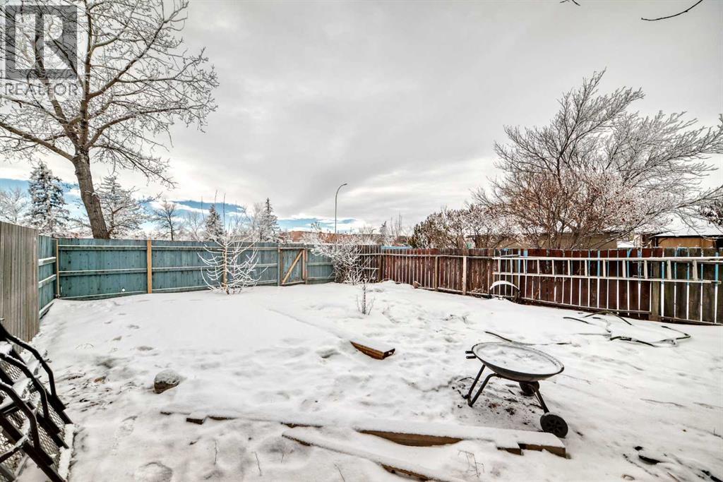 51a Fonda Green Se, Calgary, Alberta  T2A 5S4 - Photo 27 - A2277840