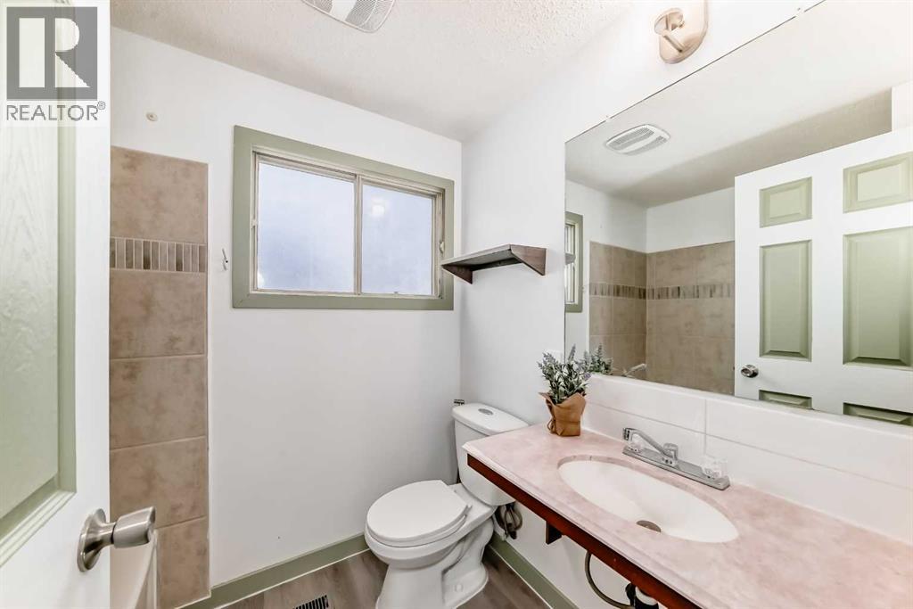 51a Fonda Green Se, Calgary, Alberta  T2A 5S4 - Photo 20 - A2277840