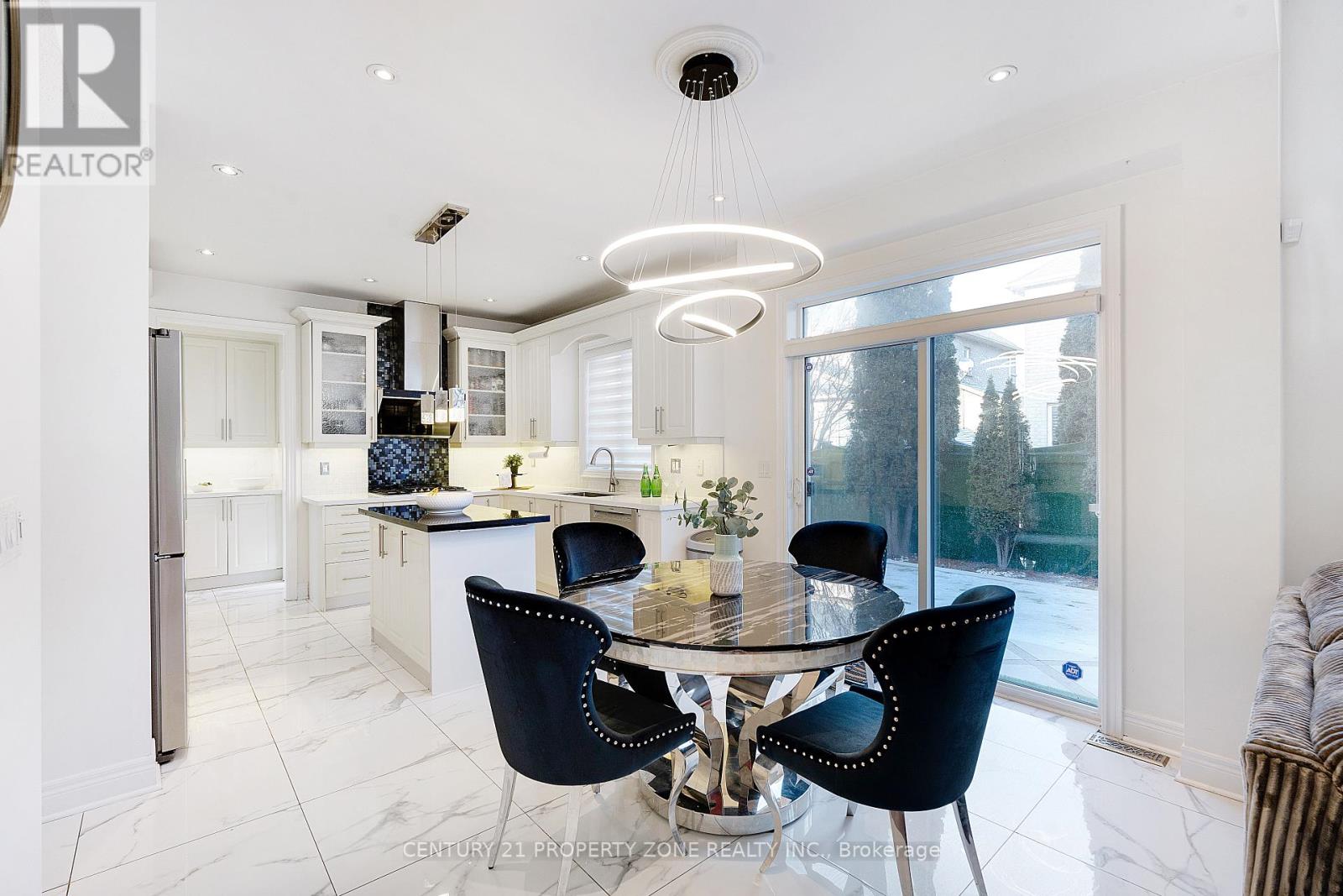 30 Grouse Lane, Brampton, Ontario  L6Y 5L1 - Photo 10 - W12688634