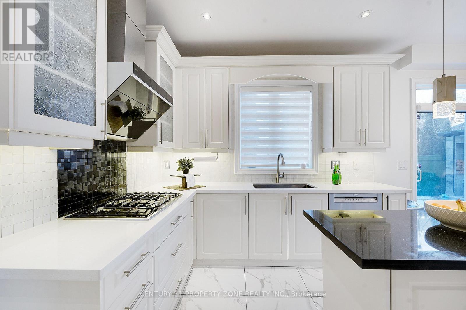 30 Grouse Lane, Brampton, Ontario  L6Y 5L1 - Photo 12 - W12688634