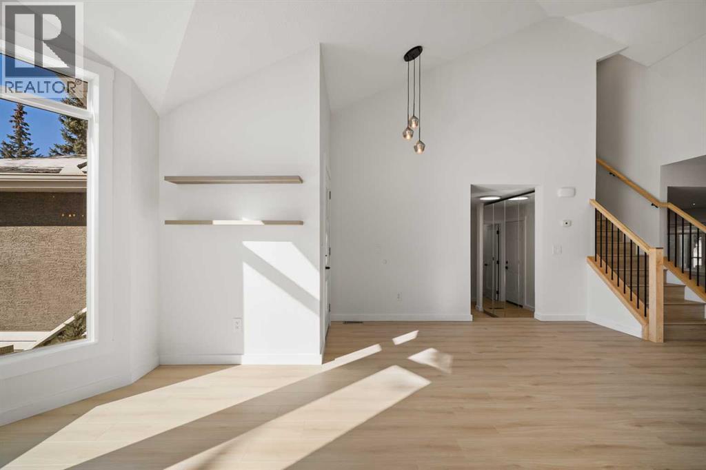 327 Canyon Close, Canmore, Alberta  T1W 1H4 - Photo 7 - A2264303