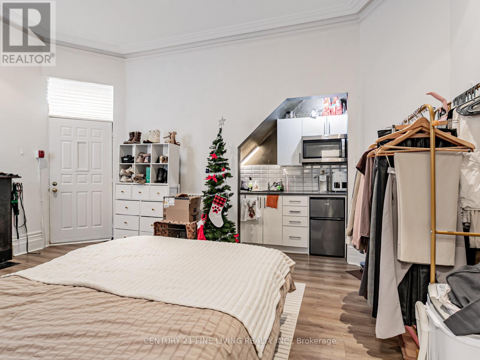 24 Webster Avenue, Toronto, Ontario  M5R 1N7 - Photo 10 - C12751702