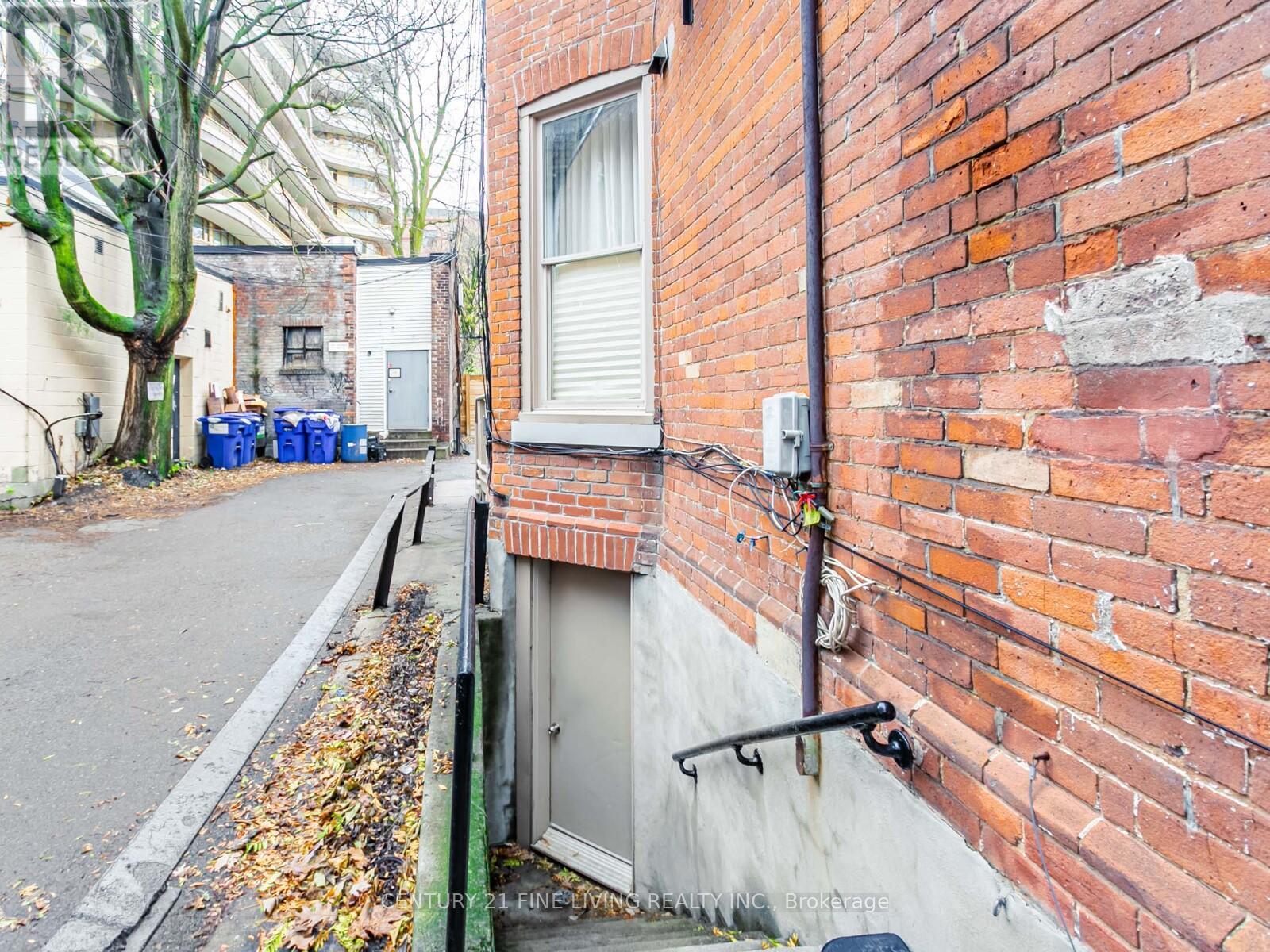 24 Webster Avenue, Toronto, Ontario  M5R 1N7 - Photo 44 - C12751702