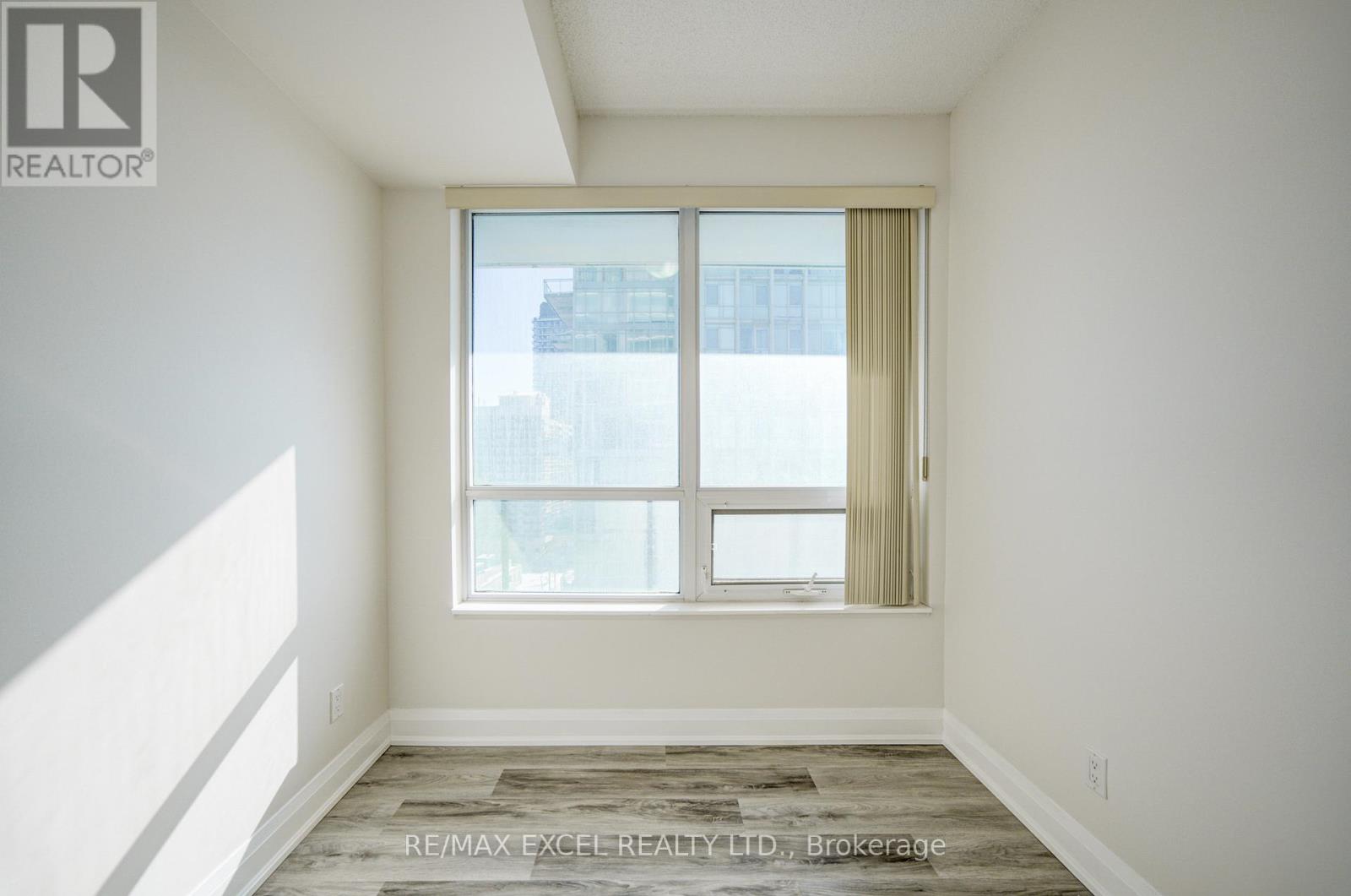 1105 - 68 Canterbury Place, Toronto, Ontario  M2N 0H8 - Photo 12 - C12751718