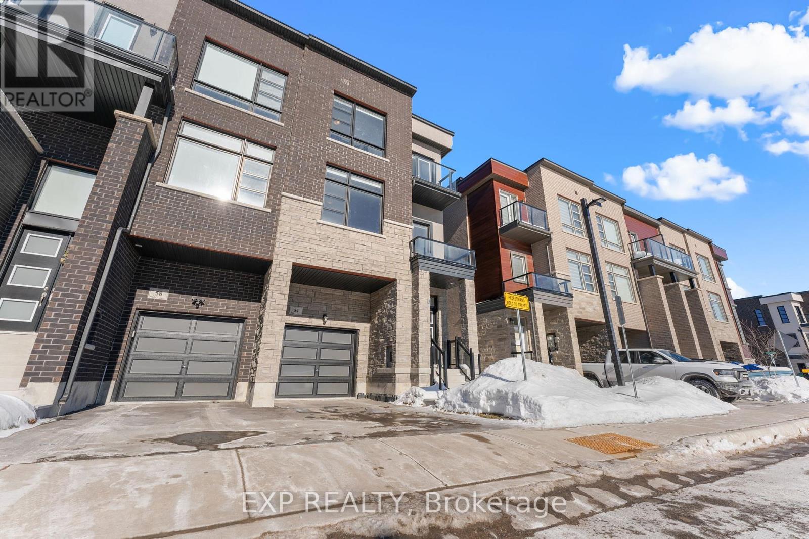 54 Wascana Road, Vaughan, Ontario  L4L 1A7 - Photo 2 - N12751700