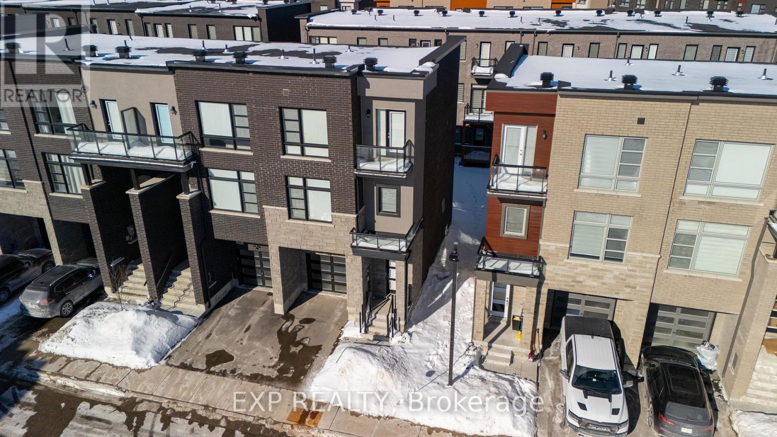 54 Wascana Road, Vaughan, Ontario  L4L 1A7 - Photo 5 - N12751700