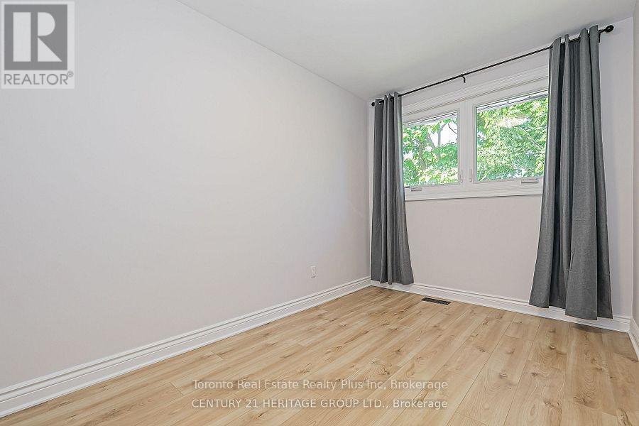 225 Septonne Avenue, Newmarket, Ontario  L3Y 2W5 - Photo 12 - N12751712