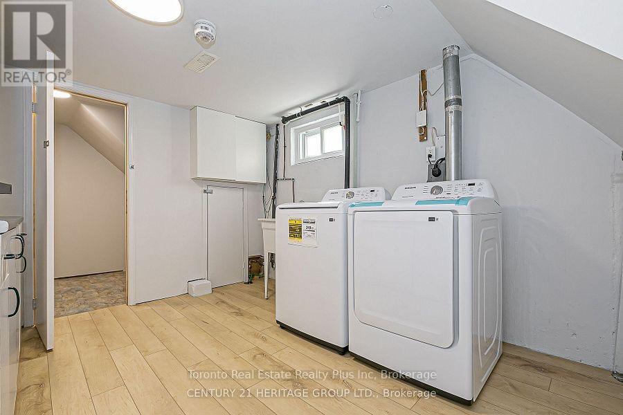 225 Septonne Avenue, Newmarket, Ontario  L3Y 2W5 - Photo 17 - N12751712