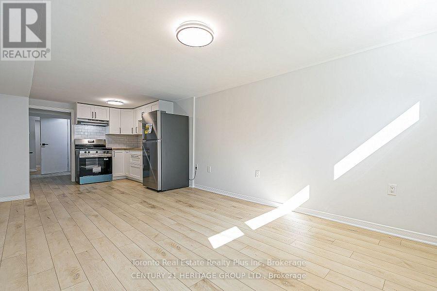 225 Septonne Avenue, Newmarket, Ontario  L3Y 2W5 - Photo 22 - N12751712