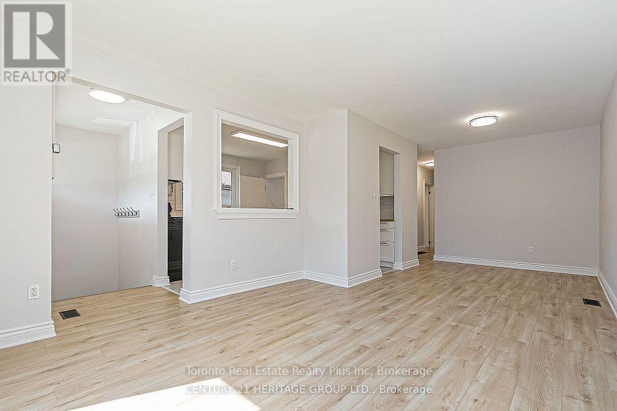 225 Septonne Avenue, Newmarket, Ontario  L3Y 2W5 - Photo 5 - N12751712