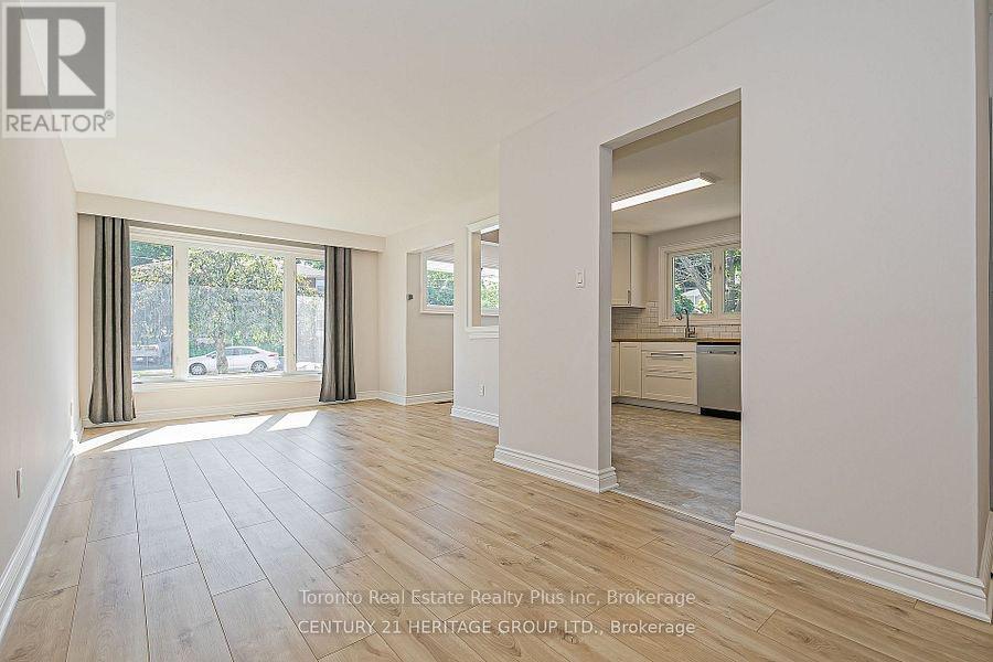 225 Septonne Avenue, Newmarket, Ontario  L3Y 2W5 - Photo 6 - N12751712