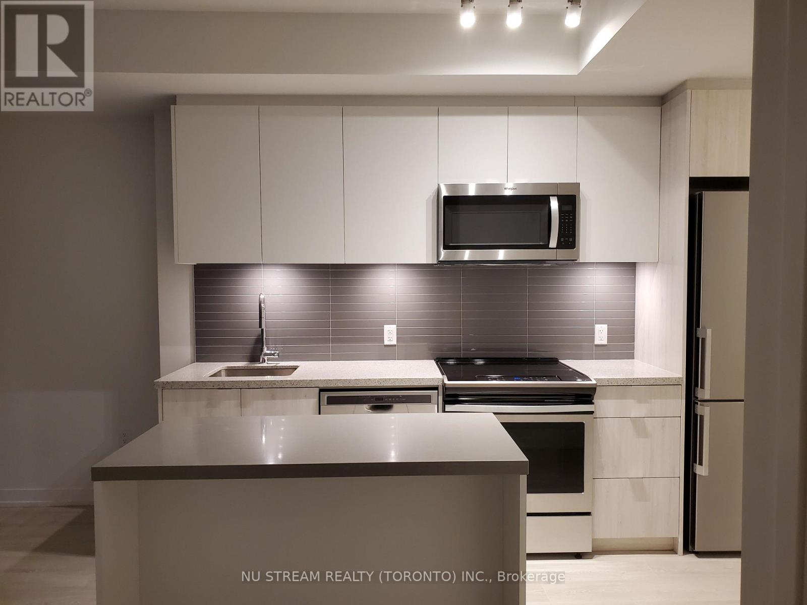 201e - 8868 Yonge Street W, Richmond Hill, Ontario  L4C 0T4 - Photo 7 - N12751728