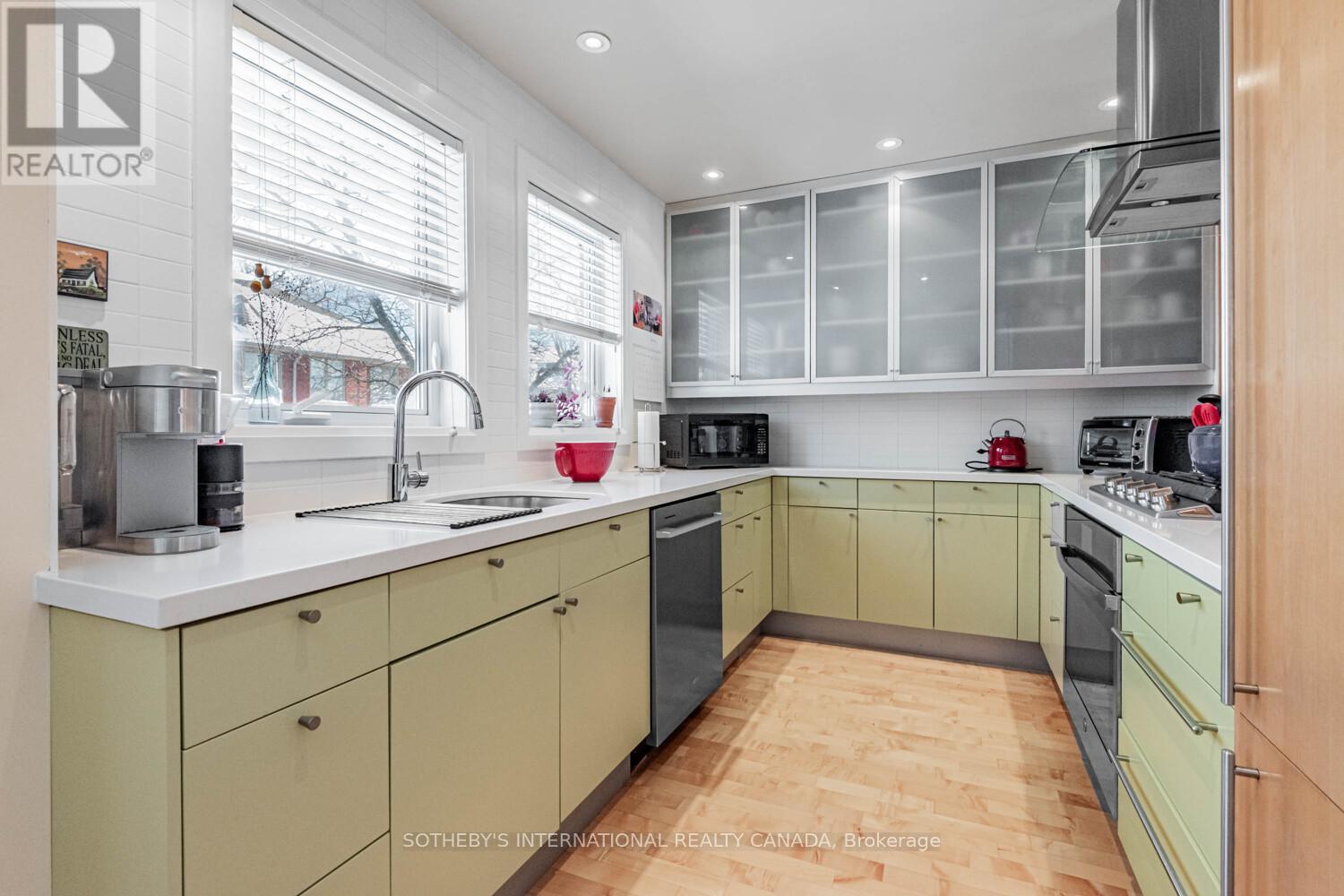 20 - 125 Weldrick Road W, Richmond Hill, Ontario  L4C 3V2 - Photo 18 - N12751738