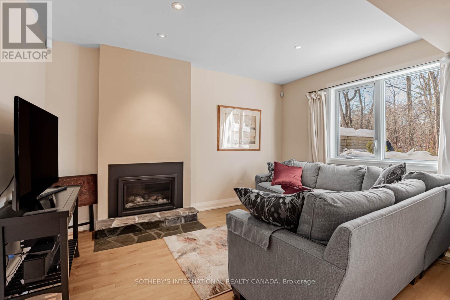 20 - 125 Weldrick Road W, Richmond Hill, Ontario  L4C 3V2 - Photo 32 - N12751738