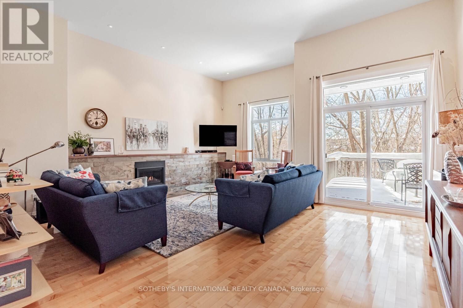 20 - 125 Weldrick Road W, Richmond Hill, Ontario  L4C 3V2 - Photo 6 - N12751738