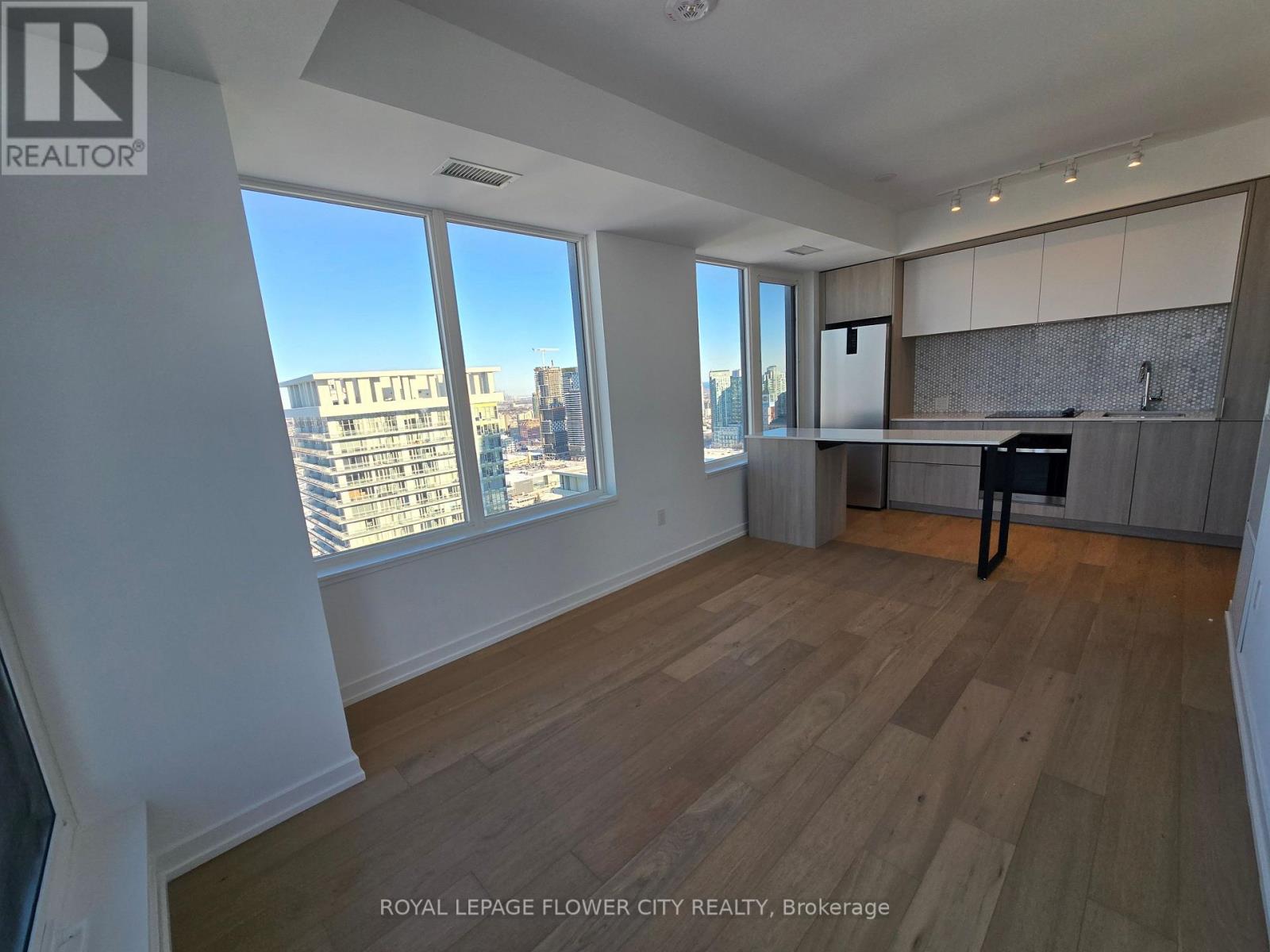 3203 - 395 Square One Drive, Mississauga, Ontario  L5B 0P6 - Photo 21 - W12751692