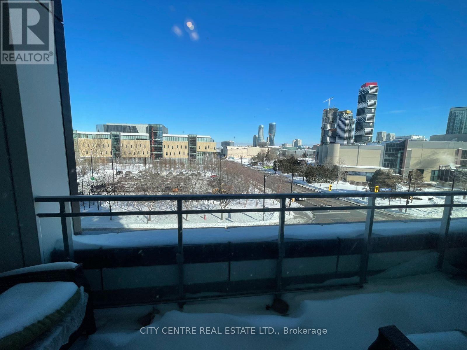 401 - 365 Prince Of Wales Drive, Mississauga (City Centre), Ontario  L5B 0G6 - Photo 18 - W12751694