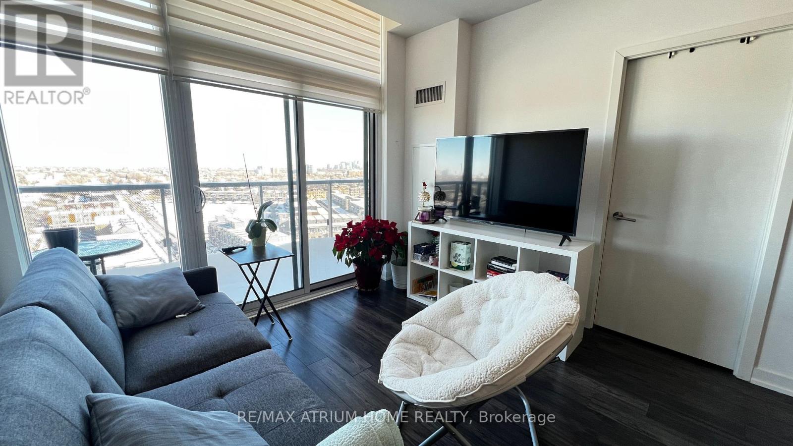 1515 - 120 Varna Drive, Toronto, Ontario  M6A 0B3 - Photo 3 - C12678890