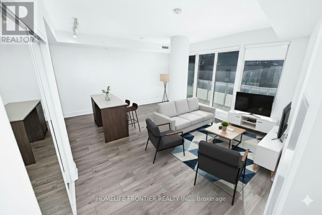 301 - 20 Brin Drive, Toronto, Ontario  M8X 0B2 - Photo 2 - W12744570