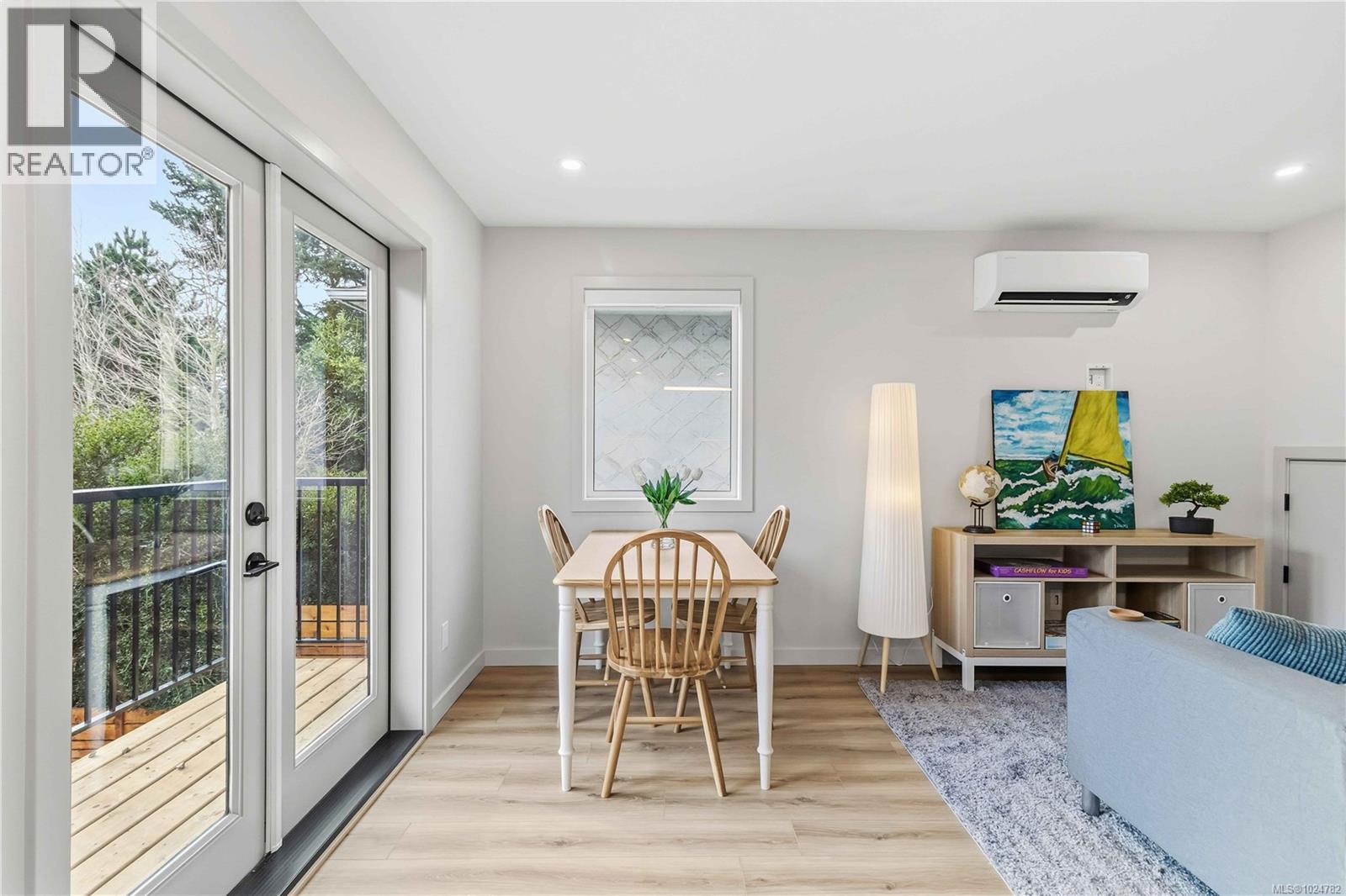 6 1789 Emerson St, Victoria, British Columbia  V8R 2C2 - Photo 11 - 1024782