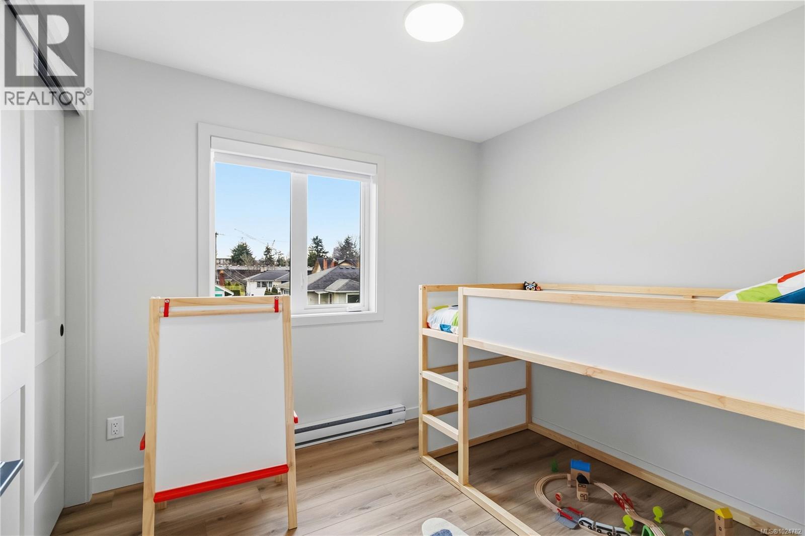 6 1789 Emerson St, Victoria, British Columbia  V8R 2C2 - Photo 24 - 1024782