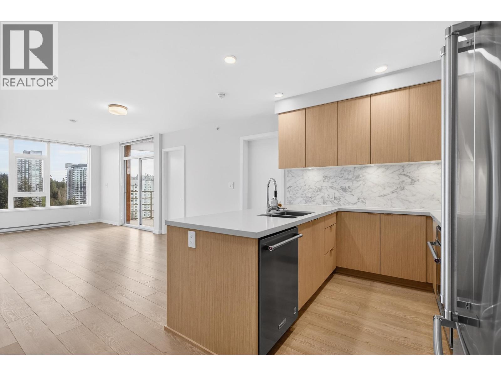 1706 530 Whiting Way, Coquitlam, British Columbia  V3J 0J4 - Photo 5 - R3075571